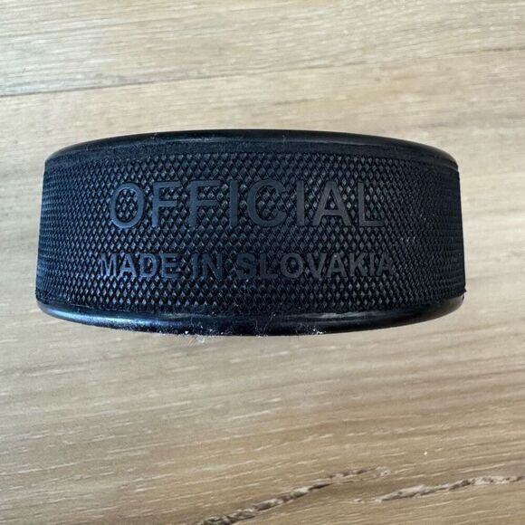 NHL Stanley Cup Playoffs Hockey Puck 2019 Western Conference Sharks VS Blues - Picture 4 of 6